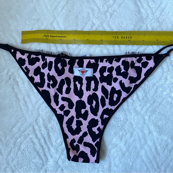 Bikini lovers. Print bikini bottoms. OS - Picture 3 of 3